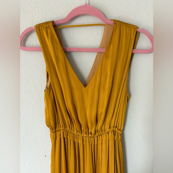 Banana Republic PETITE SATIN RUCHED MAXI DRESS - Picture 2 of 8